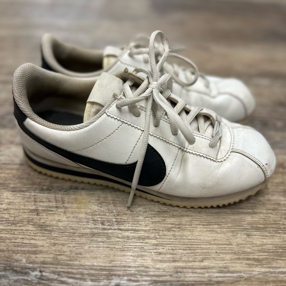 NIKE cortez shoes women’s - Picture 4 of 5